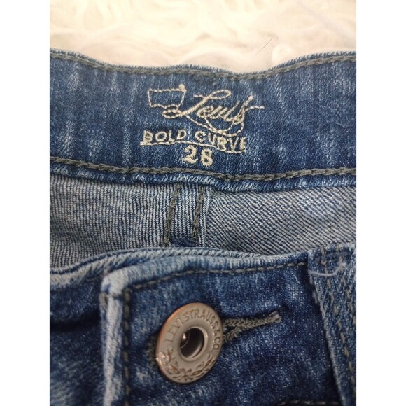 Levi's Womens Jeans Size 6 Capri Demi Curve Mid Rise - Picture 6 of 10